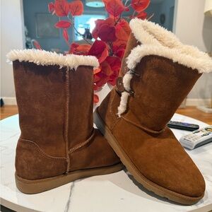 Cozy Brown Shearling-Lined Boots